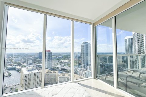 Appartement à louer à Hallandale Beach, Floride: 3 chambres, 145.95 m2 № 2018987 - photo 20