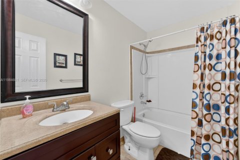 Купить кондоминиум в Хомстед, Флорида 3 спальни, 111.02м2, № 2045764 - фото 6