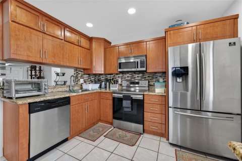 Купить кондоминиум в Хомстед, Флорида 3 спальни, 111.02м2, № 2045764 - фото 14