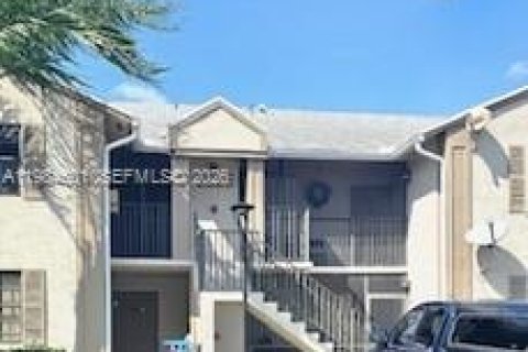 Купить кондоминиум в Хомстед, Флорида 3 спальни, 111.02м2, № 2045764 - фото 2