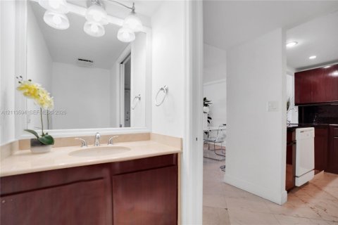 Copropriété à louer à Miami, Floride: 1 chambre, 99.13 m2 № 2434071 - photo 3