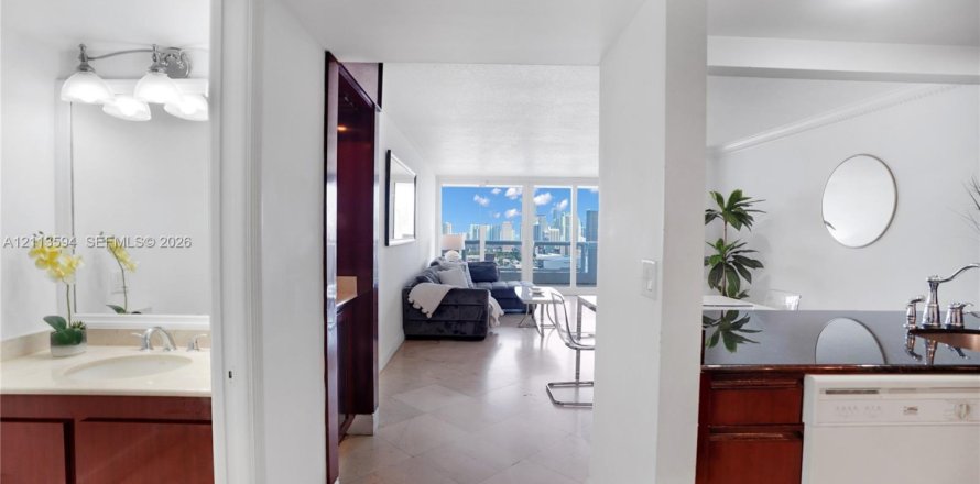 Condo à Miami, Floride, 1 chambre  № 2434071