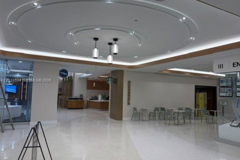 Copropriété à louer à Miami, Floride: 1 chambre, 99.13 m2 № 2434071 - photo 14