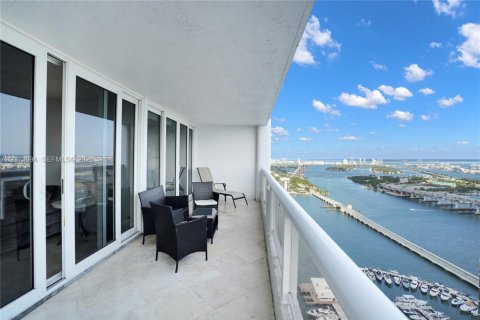 Copropriété à louer à Miami, Floride: 1 chambre, 99.13 m2 № 2434071 - photo 9