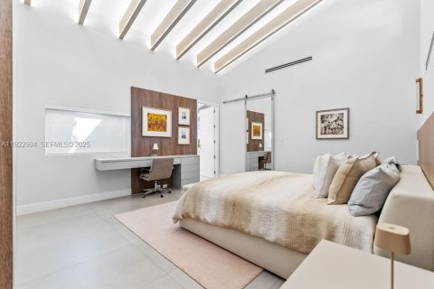 Villa ou maison à vendre à Miami, Floride: 5 chambres, 305.28 m2 № 2003163 - photo 19