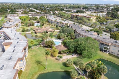 Снять в аренду кондоминиум в Лодердейл-Лейкс, Флорида 1 спальня, 63.55м2, № 2027626 - фото 30