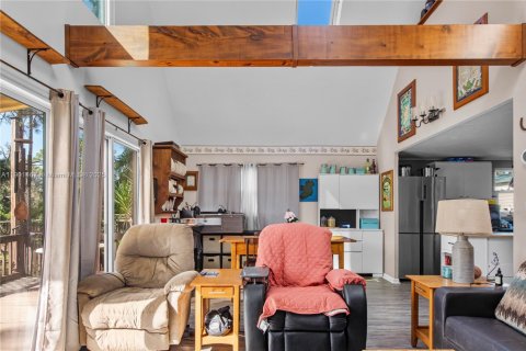 House in Sebring, Florida 2 bedrooms № 1954437 - photo 8