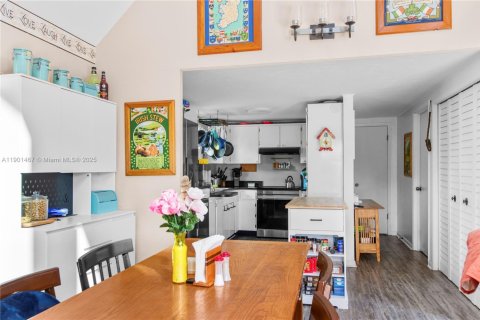 House in Sebring, Florida 2 bedrooms № 1954437 - photo 11