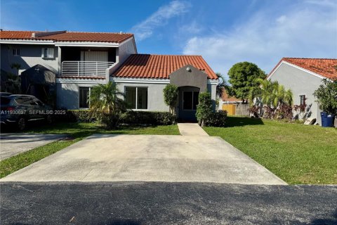 Touwnhouse à louer à Miami, Floride: 2 chambres, 93.83 m2 № 1989462 - photo 24