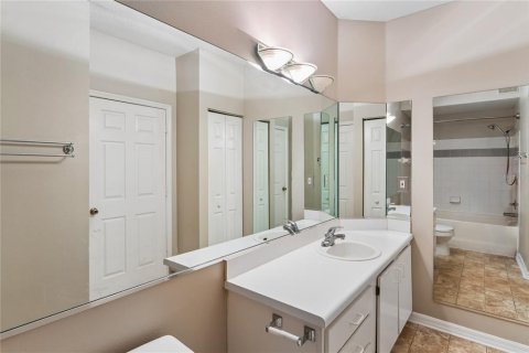 Condo in Tampa, Florida, 3 bedrooms № 2157343 - photo 26