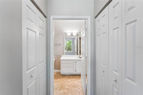 Condo in Tampa, Florida, 3 bedrooms № 2157343 - photo 23