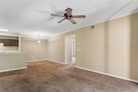 Condo in Tampa, Florida, 3 bedrooms № 2157343 - photo 10