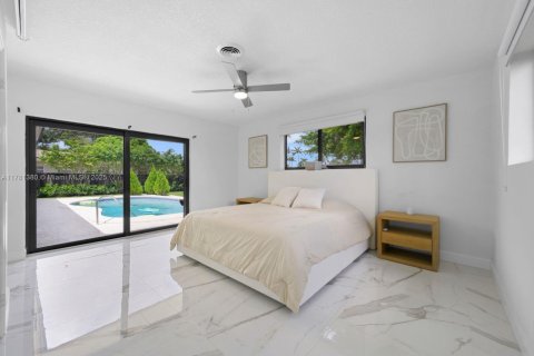 Casa en venta en North Miami Beach, Florida, 4 dormitorios, 190.64 m2 № 1865602 - foto 8