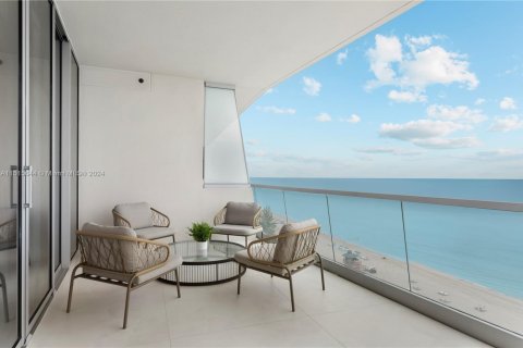 Condo in Sunny Isles Beach, Florida, 3 bedrooms  № 1607058 - photo 30