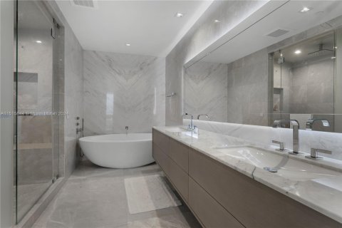 Condo in Sunny Isles Beach, Florida, 3 bedrooms  № 1607058 - photo 24