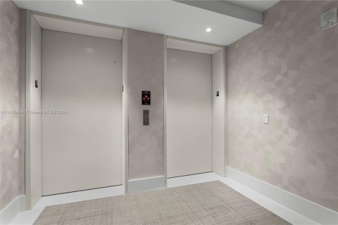 Condo in Sunny Isles Beach, Florida, 3 bedrooms  № 1607058 - photo 8