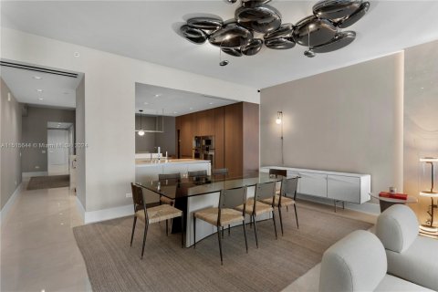 Condo in Sunny Isles Beach, Florida, 3 bedrooms  № 1607058 - photo 2