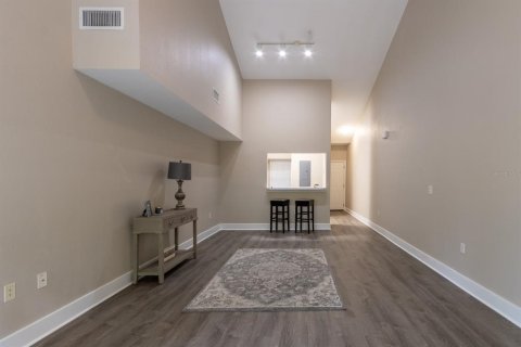 Condo in Gainesville, Florida, 1 bedroom  № 1824192 - photo 8