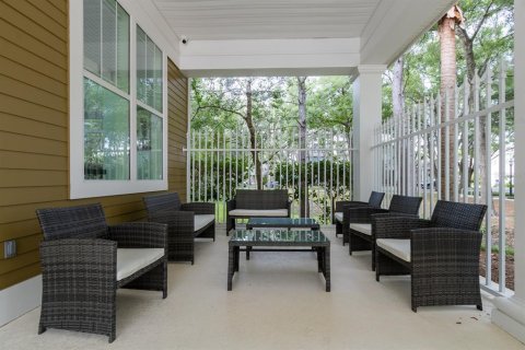 Condo in Gainesville, Florida, 1 bedroom  № 1824192 - photo 25