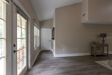 Condo in Gainesville, Florida, 1 bedroom  № 1824192 - photo 9