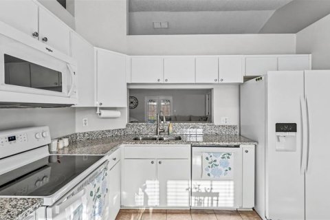 Villa ou maison à vendre à Lakeland, Floride: 3 chambres, 136.29 m2 № 2297083 - photo 6