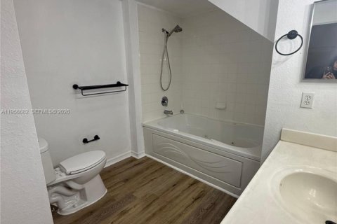 Touwnhouse à louer à Kissimmee, Floride: 4 chambres № 2153495 - photo 4