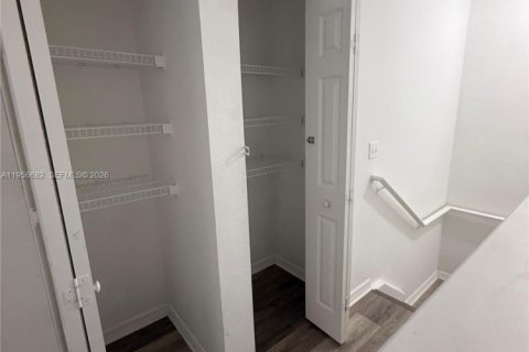 Touwnhouse à louer à Kissimmee, Floride: 4 chambres № 2153495 - photo 7