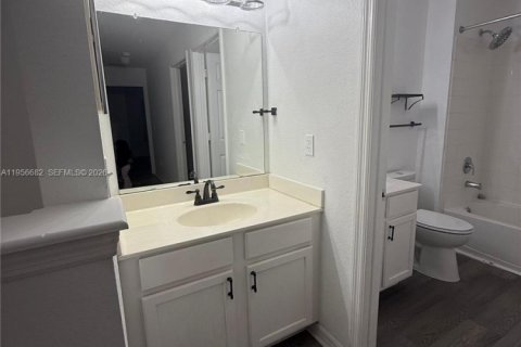 Touwnhouse à louer à Kissimmee, Floride: 4 chambres № 2153495 - photo 13