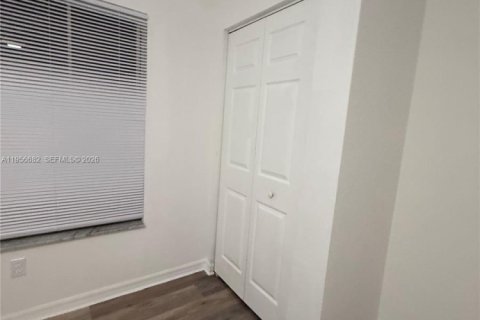 Touwnhouse à louer à Kissimmee, Floride: 4 chambres № 2153495 - photo 10