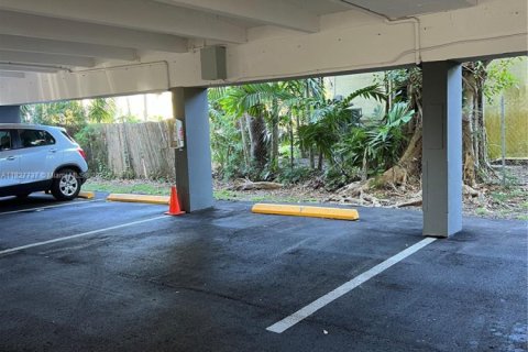 Copropriété à vendre à North Miami, Floride: 1 chambre, 61.87 m2 № 1977261 - photo 3