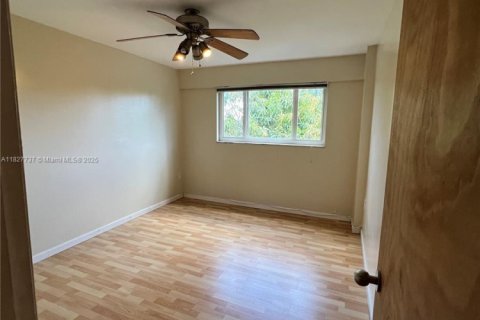 Copropriété à vendre à North Miami, Floride: 1 chambre, 61.87 m2 № 1977261 - photo 12