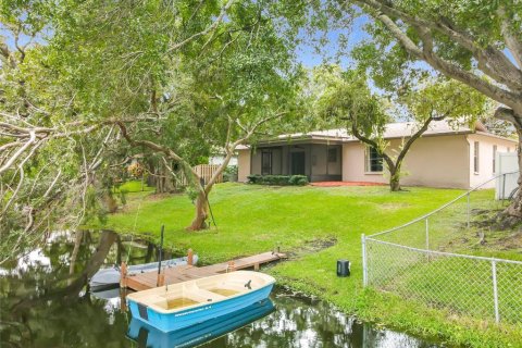 Villa ou maison à vendre à Seminole, Floride: 3 chambres, 155.61 m2 № 2405589 - photo 30