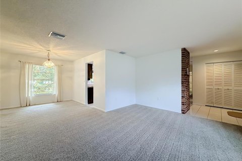 Villa ou maison à vendre à Seminole, Floride: 3 chambres, 155.61 m2 № 2405589 - photo 9