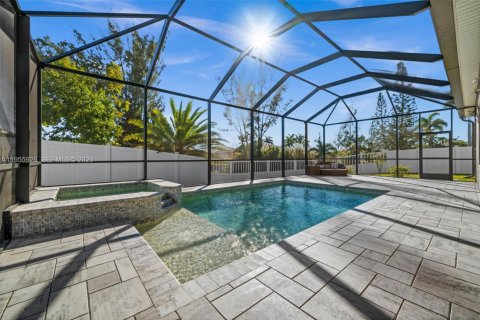 Casa en venta en Cape Coral, Florida, 3 dormitorios, 192.03 m2 № 2019863 - foto 28
