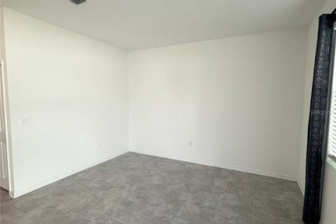 Townhouse in Davenport, Florida 3 bedrooms, 170.94 sq.m. № 1909478 - photo 18