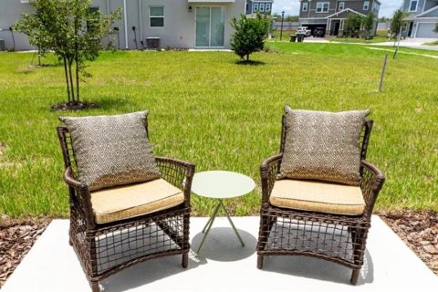 Townhouse in Davenport, Florida 3 bedrooms, 170.94 sq.m. № 1909478 - photo 13