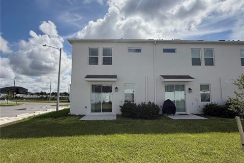 Townhouse in Davenport, Florida 3 bedrooms, 170.94 sq.m. № 1909478 - photo 26