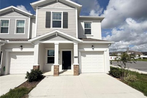 Townhouse in Davenport, Florida 3 bedrooms, 170.94 sq.m. № 1909478 - photo 1