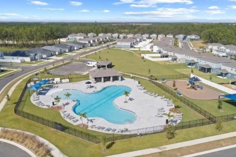 Townhouse in Davenport, Florida 3 bedrooms, 170.94 sq.m. № 1909478 - photo 14