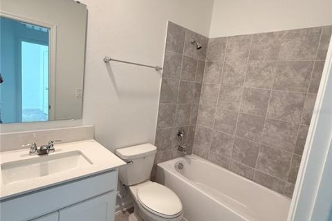 Townhouse in Davenport, Florida 3 bedrooms, 170.94 sq.m. № 1909478 - photo 25
