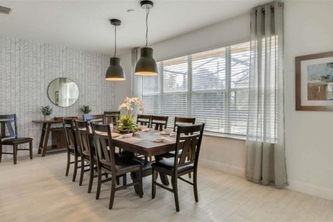 Casa en venta en Kissimmee, Florida, 6 dormitorios, 326.27 m2 № 2229851 - foto 17