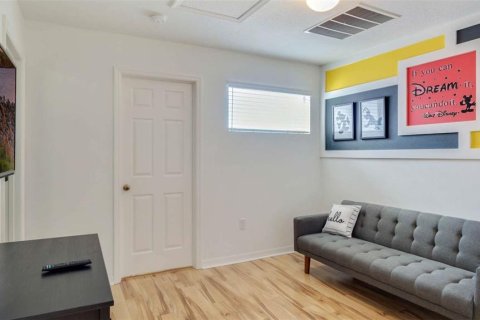 Casa en venta en Kissimmee, Florida, 6 dormitorios, 326.27 m2 № 2229851 - foto 14