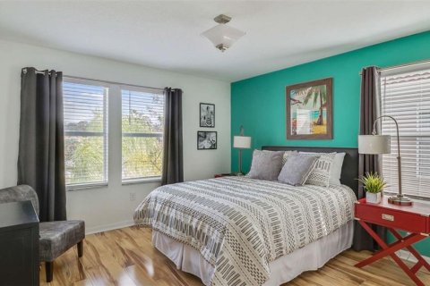 Casa en venta en Kissimmee, Florida, 6 dormitorios, 326.27 m2 № 2229851 - foto 9