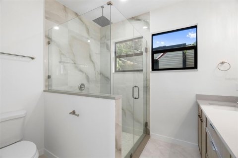 House in Tampa, Florida 3 bedrooms, 159.79 sq.m. № 2368883 - photo 16