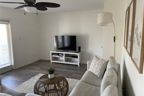 Copropriété à vendre à Saint Petersburg, Floride: 2 chambres, 66.89 m2 № 1670805 - photo 5