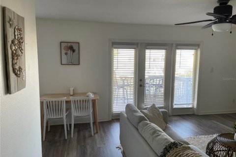 Copropriété à vendre à Saint Petersburg, Floride: 2 chambres, 66.89 m2 № 1670805 - photo 6