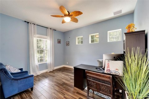 House in Land O' Lakes, Florida 5 bedrooms, 379.23 sq.m. № 1261939 - photo 23
