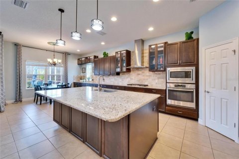 House in Land O' Lakes, Florida 5 bedrooms, 379.23 sq.m. № 1261939 - photo 26