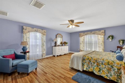 Apartamento en alquiler en Umatilla, Florida, 1 dormitorio, 140.47 m2 № 2215531 - foto 16