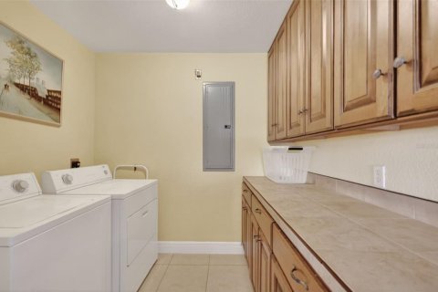 Apartamento en alquiler en Umatilla, Florida, 1 dormitorio, 140.47 m2 № 2215531 - foto 15